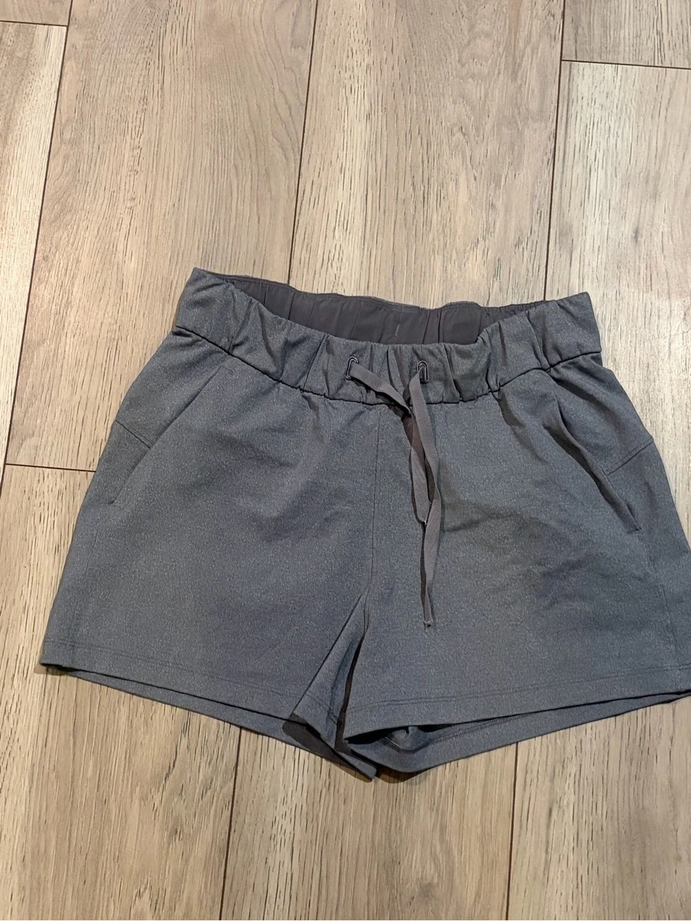 Lululemon On the fly Women's Gray Drawstring Shorts size 4